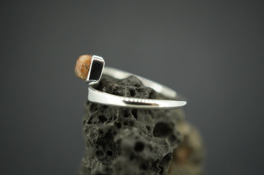 Edinburgh Cobblestone Pink Wire Ring