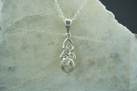 Kingdom 'Diamond' Sterling Silver Celtic Round Pendant