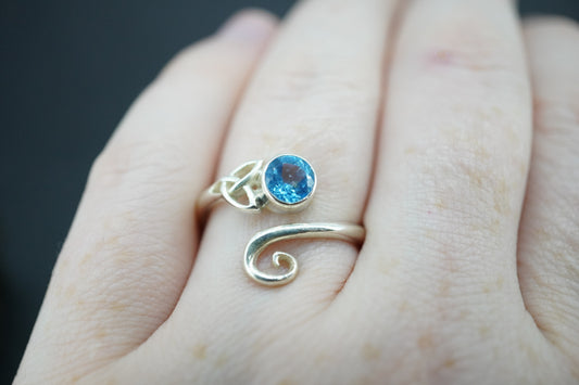 Blue Topaz Sterling Silver Trinity Round Ring