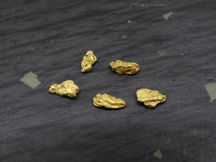 Scottish Highlands Gold Large 'Picker' Nuggets, 2015 - 0.980g image 0