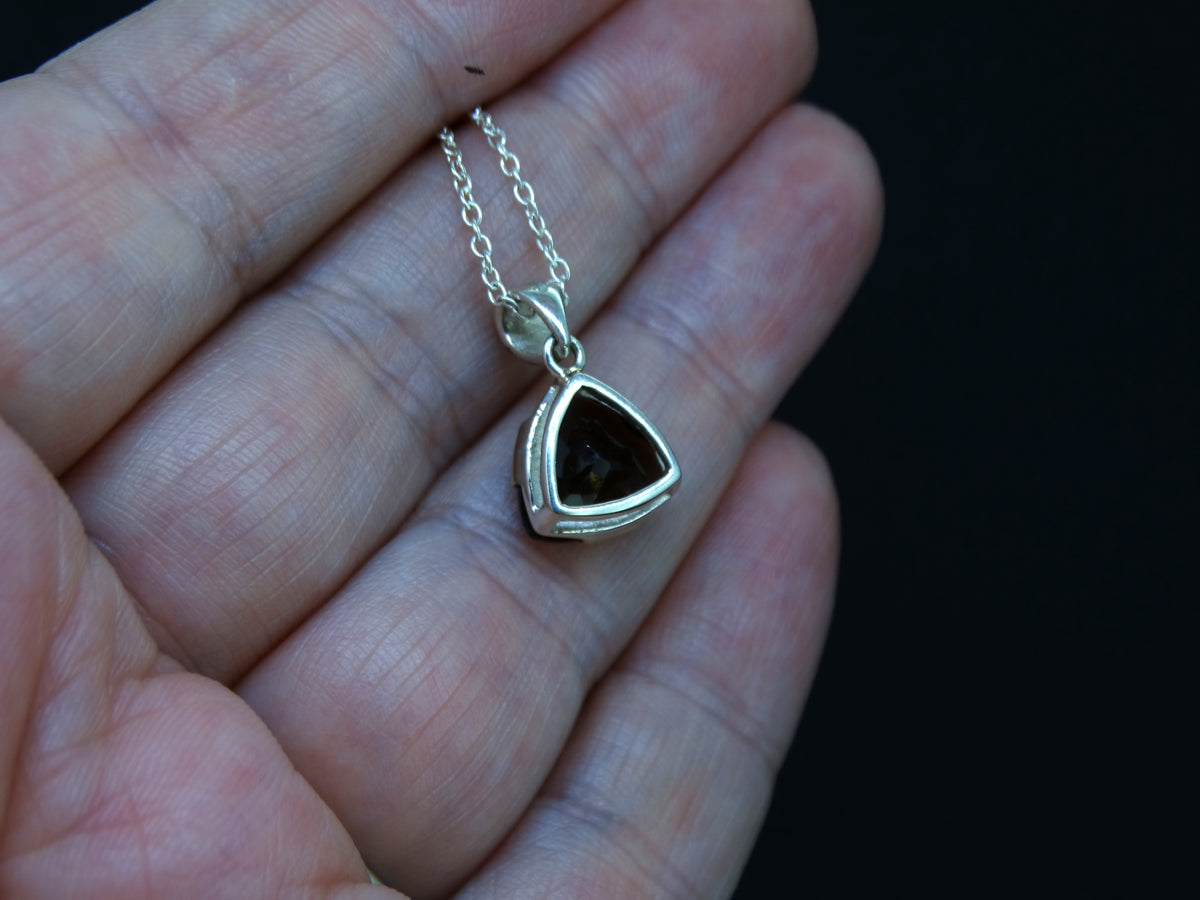 3ct Cairngorm Quartz with Scottish Gold and Sterling Silver Pendant image 5