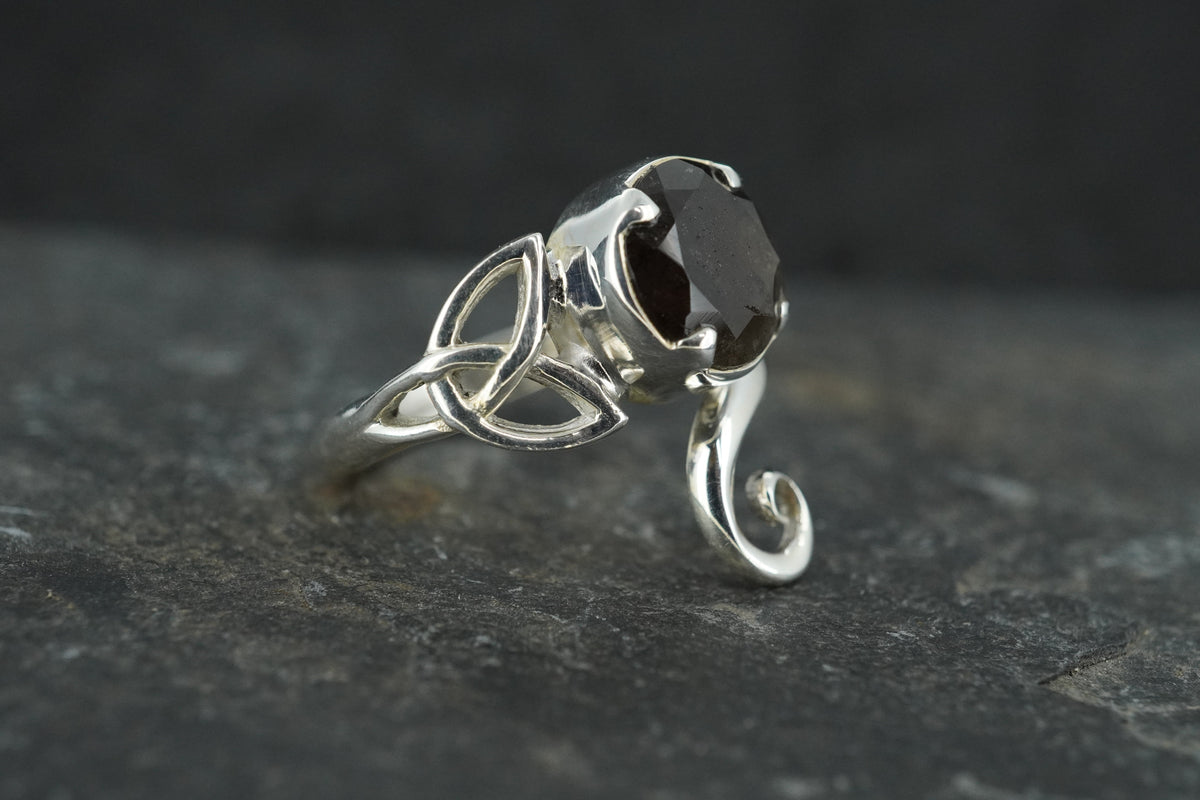 Cairngorm Quartz Sterling Silver Celtic Ring image 3