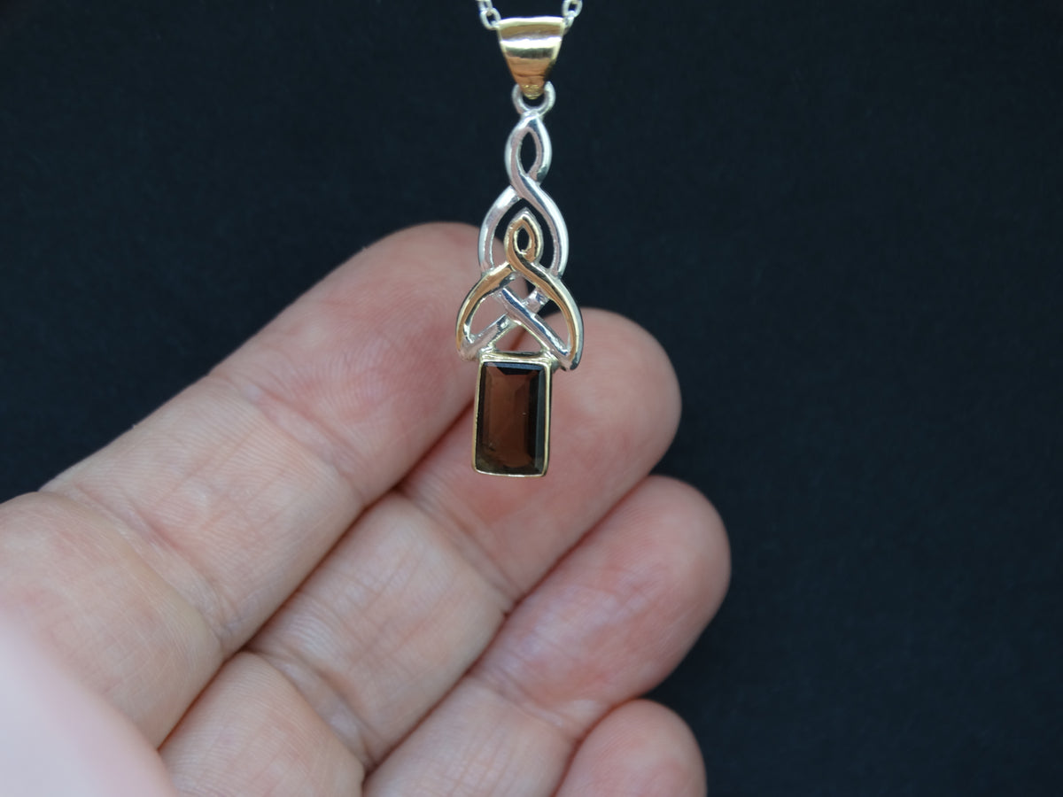 1.5ct Cairngorm Quartz with Scottish Gold Sterling Silver Celtic Pendant image 6