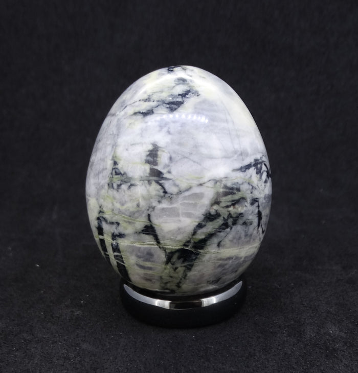 Light Isle of Skye Marble & Serpentine Egg image 0
