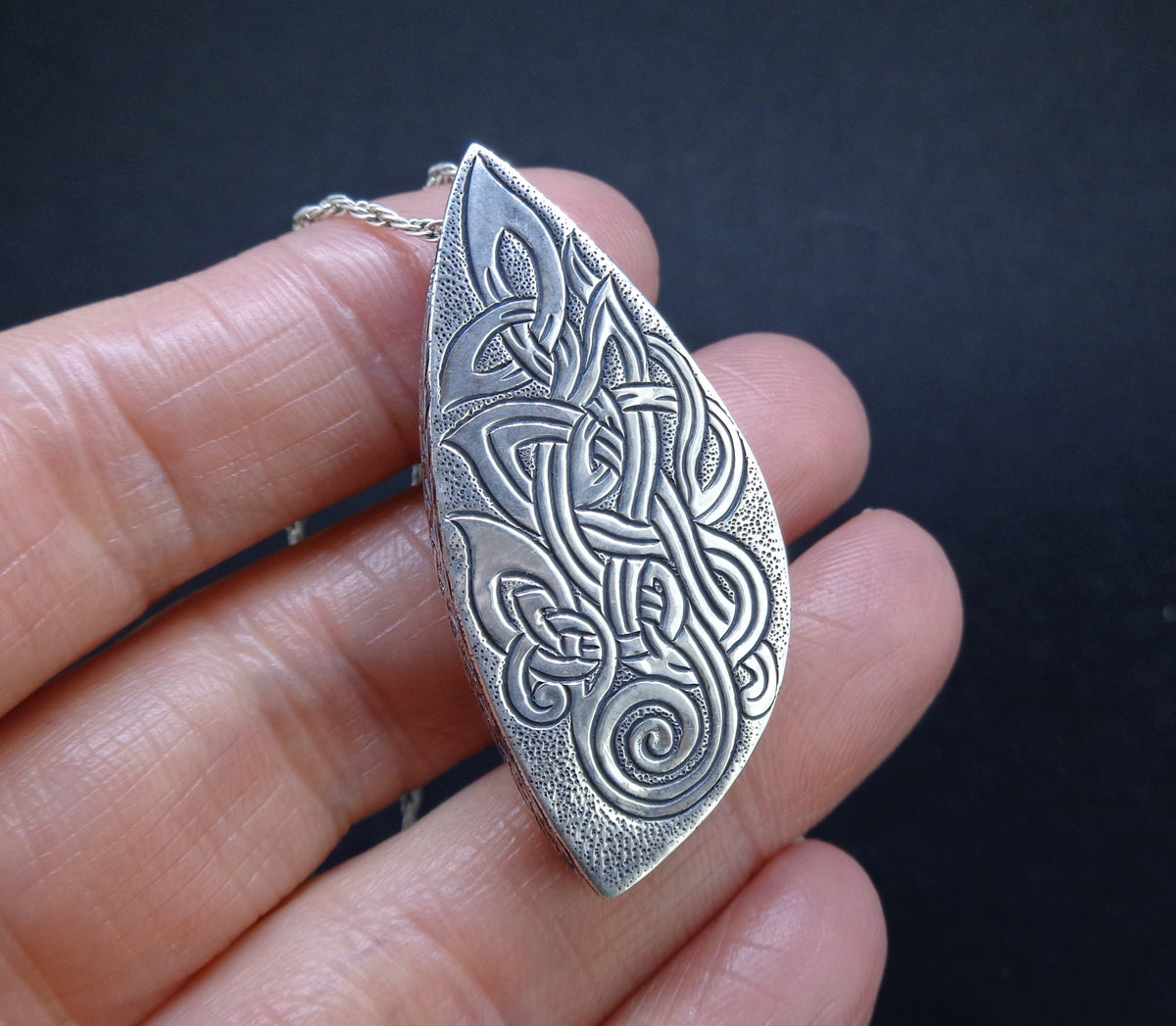 'Eilean Ceo' Skye Marble & Peridot, on a Scottish Gold & Sterling Silver Pendant image 4