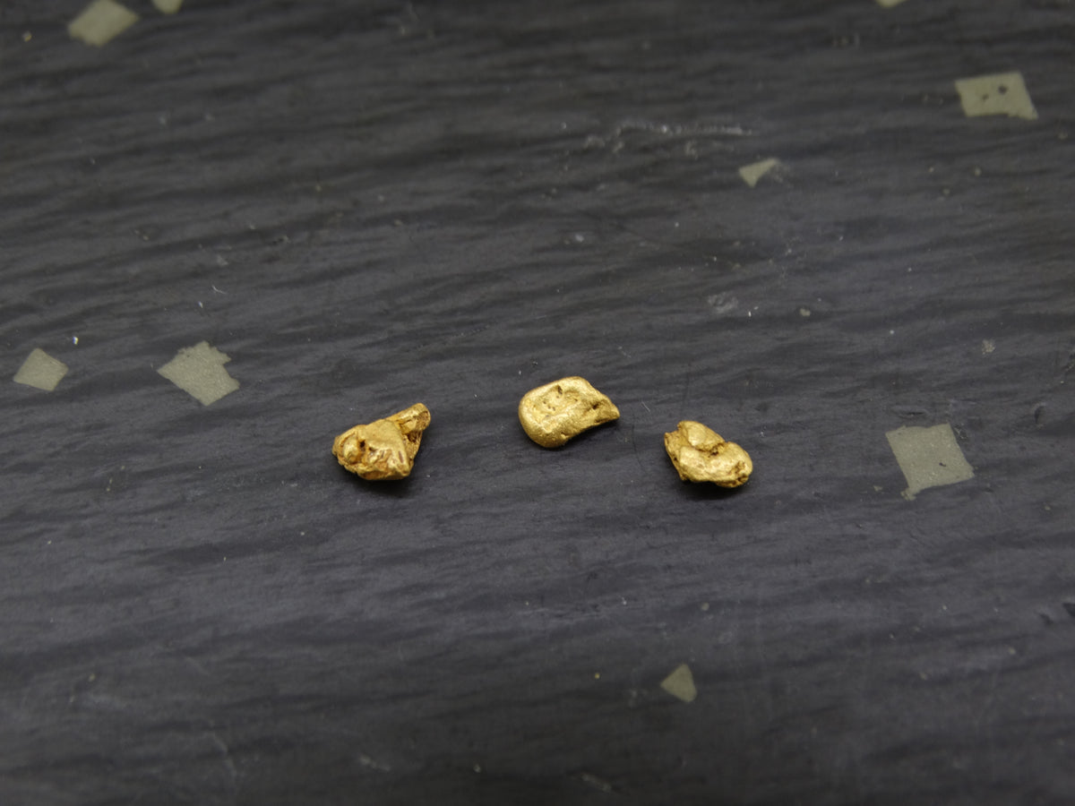 Scottish Highlands Gold Large 'Picker' Nuggets, 2015 - 0.648g image 4