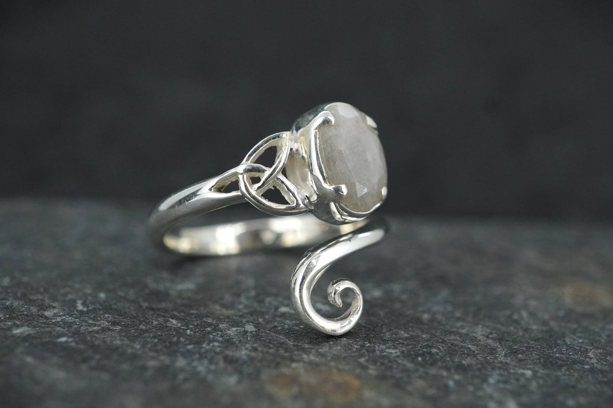 Cairngorm Quartz Sterling Silver Celtic Ring image 2