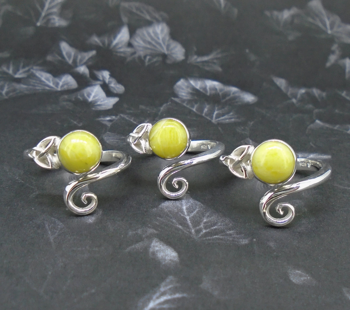 Highland Marble Celtic Knot Sterling Silver Ring image 4