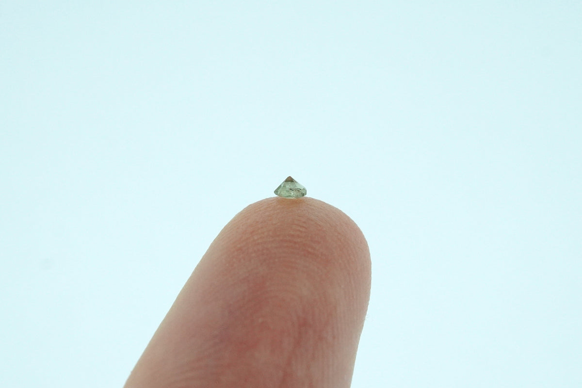 Round Yellow/Light Green Rare Scottish Sapphire Gemstone