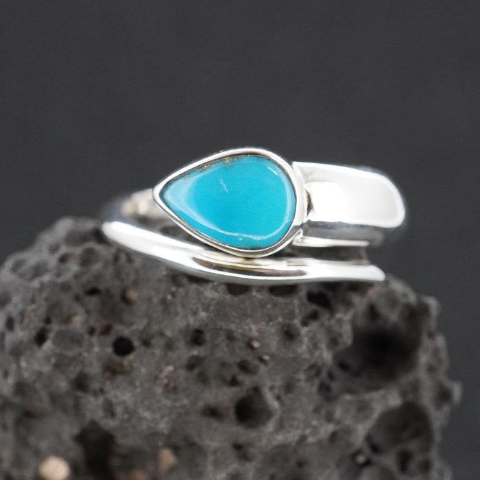 Rare Bisbee Turquoise Sterling Silver Wrap Ring