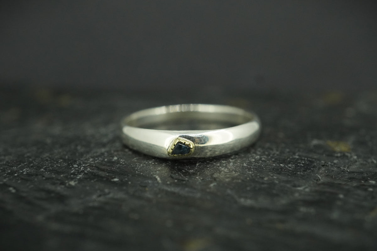 Scottish Sapphire with Scottish Gold & Sterling Silver Ring