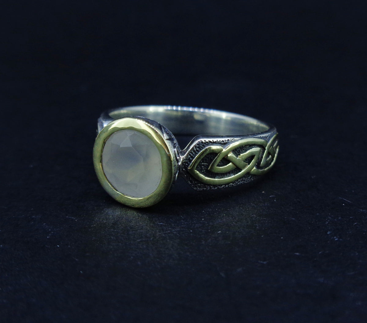 'Aingil' Scottish Chalcedony Scottish Gold & Sterling Silver Ring