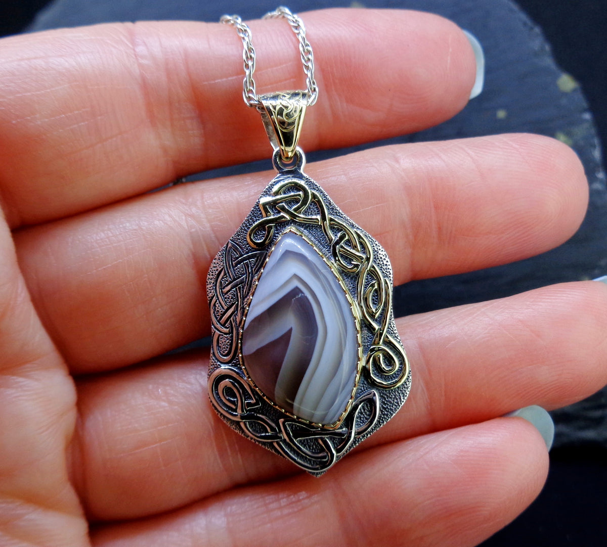'Fehu' Ardownie Agate, on a Scottish Gold & Silver Pendant