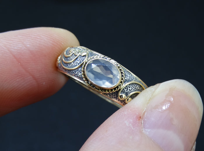 Scottish Chalcedony Scottish Gold and Sterling Silver Waves Ring