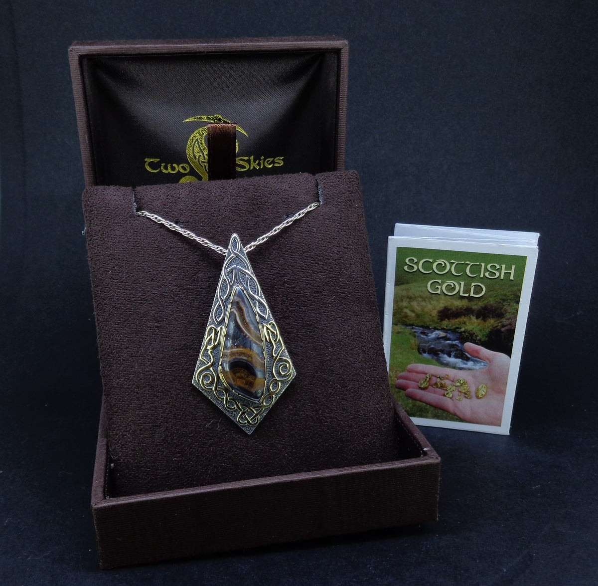 'Tìgear' Scottish 'Tiger's Eye' on a Scottish Gold & Silver Pendant