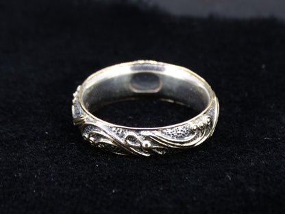 Scottish Chalcedony Scottish Gold and Sterling Silver Waves Ring