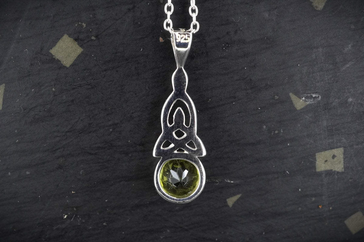 Peridot Sterling Silver Celtic Pendant