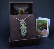 'Na Hearadh' Harris Serpentine on a Scottish Gold & Silver Pendant