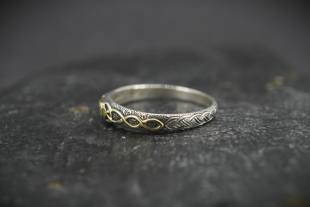 Scottish Sapphire Rough Shard with Scottish Gold Celtic Ring