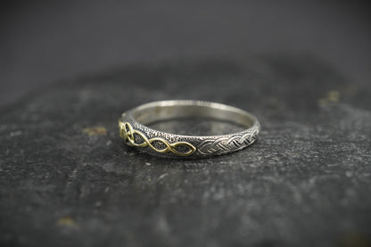 Scottish Sapphire Rough Shard with Scottish Gold Celtic Ring