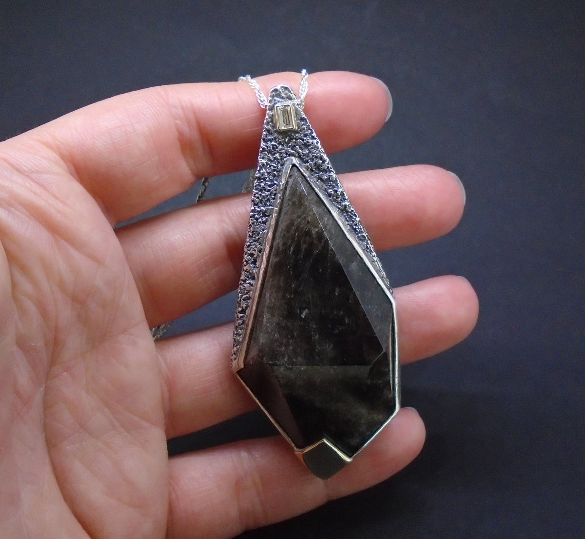 'Cridhe na Beinne' Cairngorm Quartz & Diamond Scottish Gold & Silver Pendant