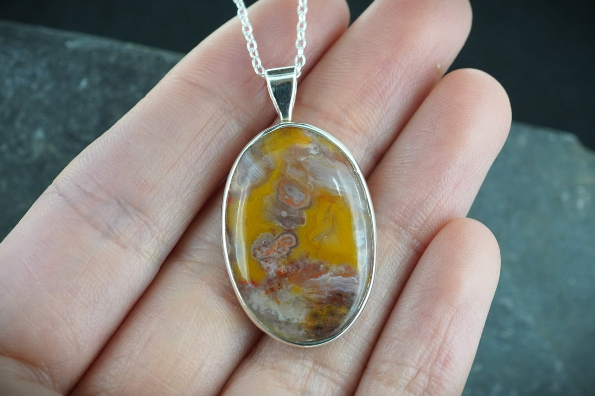 Burn Anne Agate Sterling Silver Oval Celtic Pendant