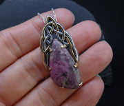 'Ròs tearc' Scottish Pink Tourmaline on a Scottish Gold & Silver Pendant
