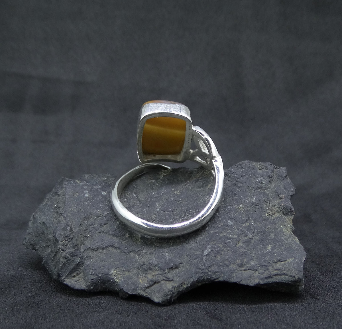 Burn Anne Agate Sterling Silver Celtic Ring
