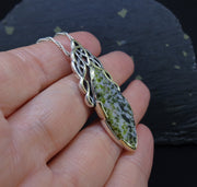 'Na Hearadh' Harris Serpentine on a Scottish Gold & Silver Pendant
