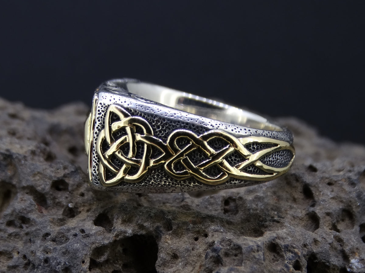 Scottish Ardownie Amethyst with Scottish Gold and Sterling Silver Ring