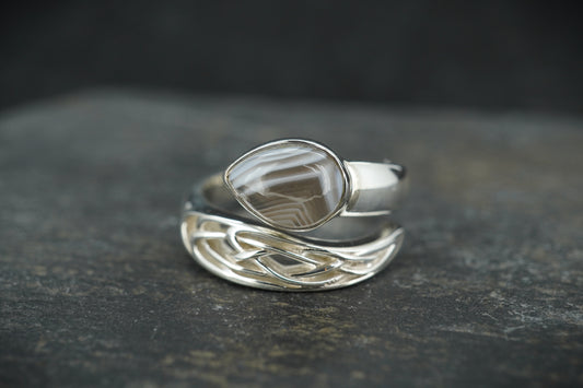 Scottish Ardownie Agate Sterling Silver Tail Ring