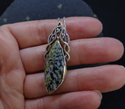 'Na Hearadh' Harris Serpentine on a Scottish Gold & Silver Pendant