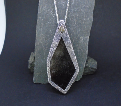 'Cridhe na Beinne' Cairngorm Quartz & Diamond Scottish Gold & Silver Pendant
