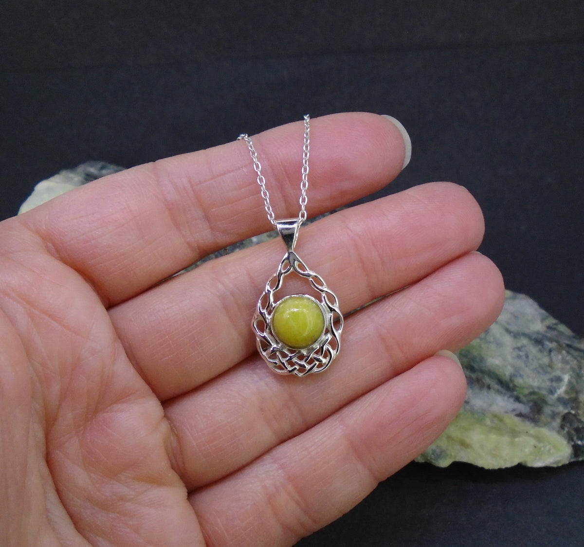 Highland Marble Celtic Cradle Sterling Silver Pendant