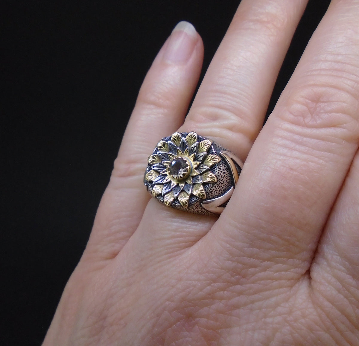 'Flùr na Beinne' Scottish Smoky Quartz Scottish Gold & Silver Ring