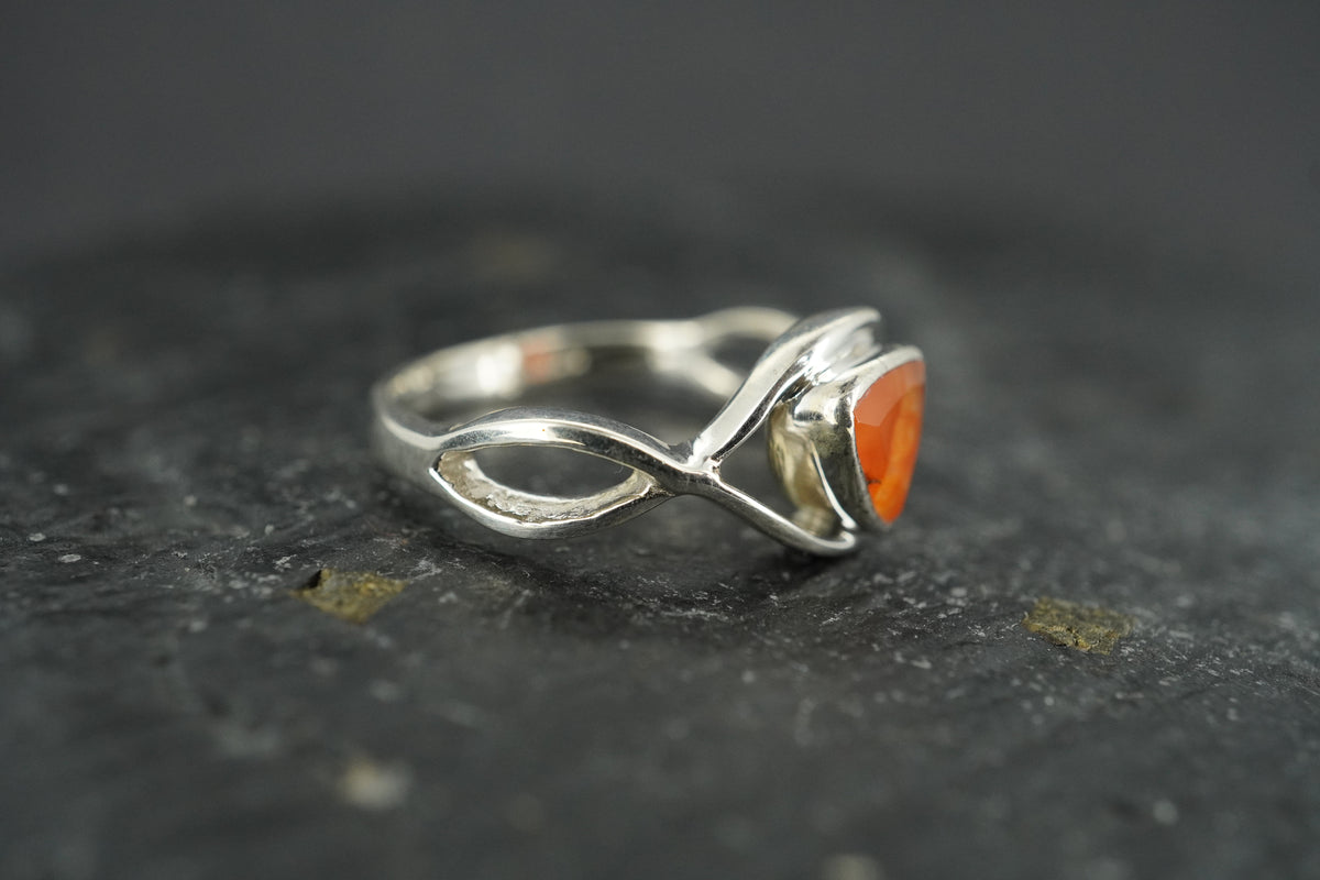 Scottish Carnelian Twisted Design Sterling Silver Ring