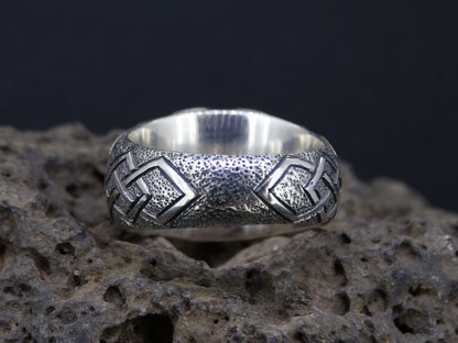 Cairngorm Quartz Scottish Gold and Silver Celtic Design Ring