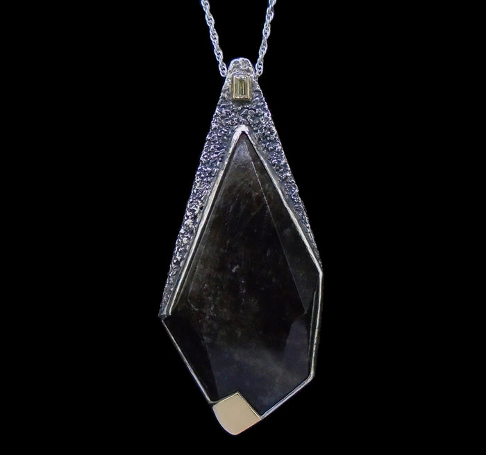 'Cridhe na Beinne' Cairngorm Quartz & Diamond Scottish Gold & Silver Pendant