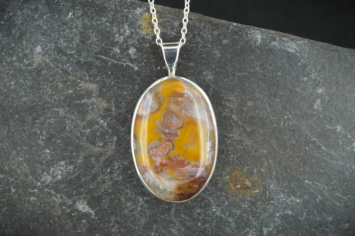 Burn Anne Agate Sterling Silver Oval Celtic Pendant