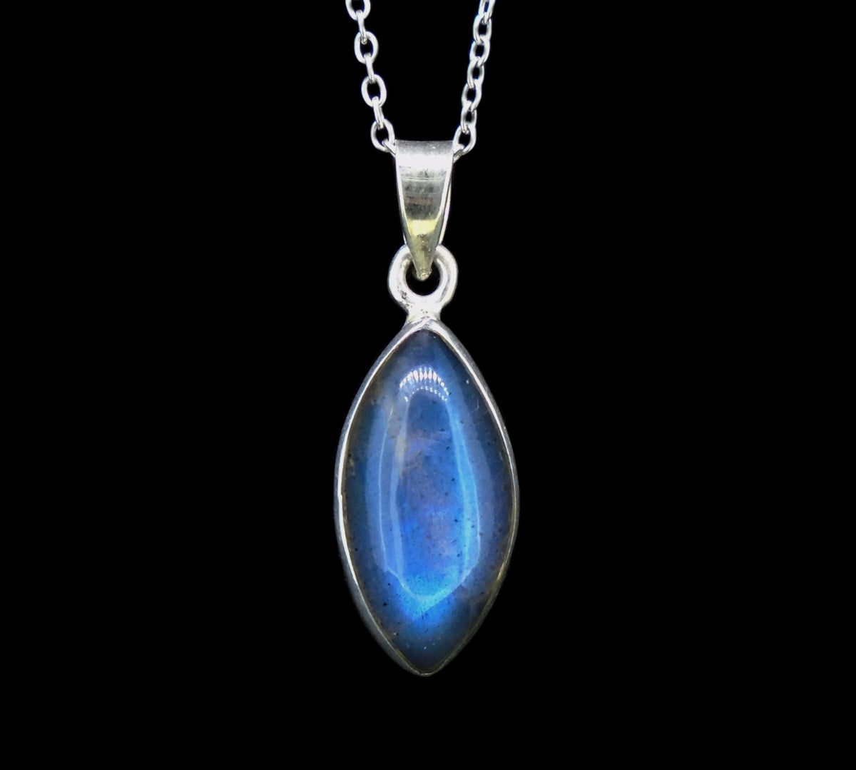 Simple Labradorite Sterling Silver Pendant