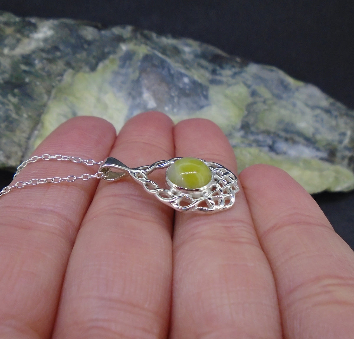Highland Marble Celtic Cradle Sterling Silver Pendant