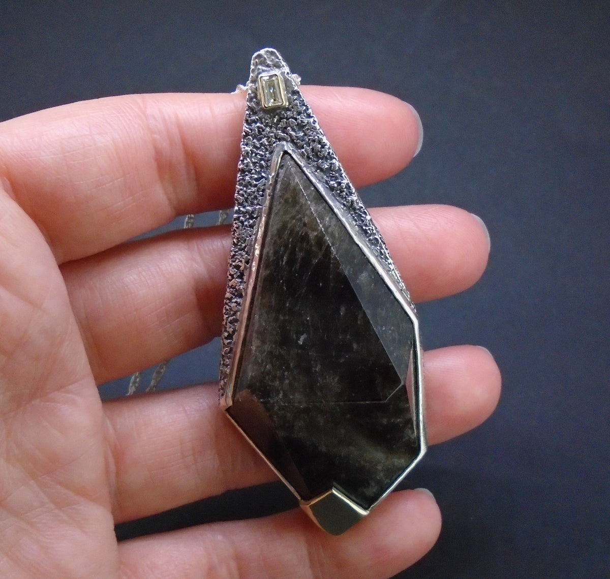 'Cridhe na Beinne' Cairngorm Quartz & Diamond Scottish Gold & Silver Pendant