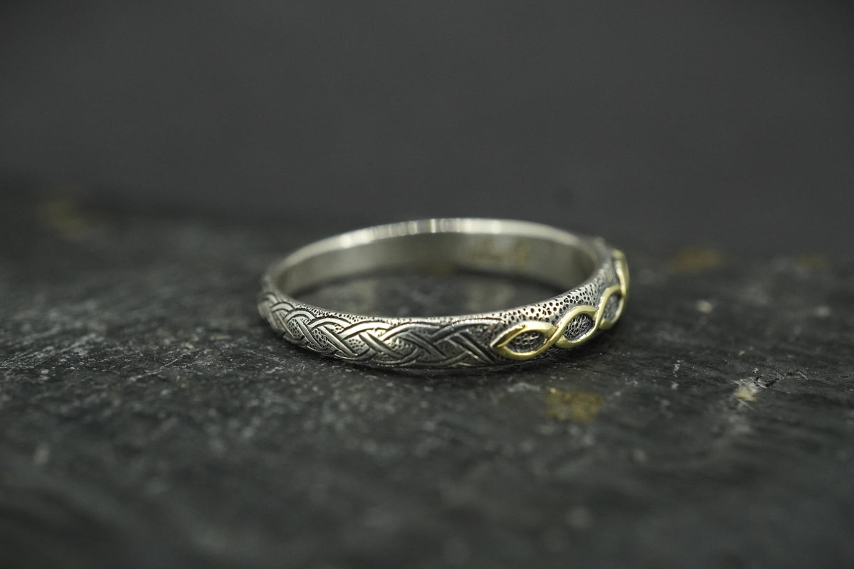 Green Scottish Sapphire Rough Shard with Scottish Gold Celtic Ring