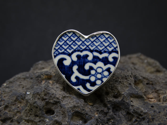 Old Willow Swirls Sterling Silver Heart Ring