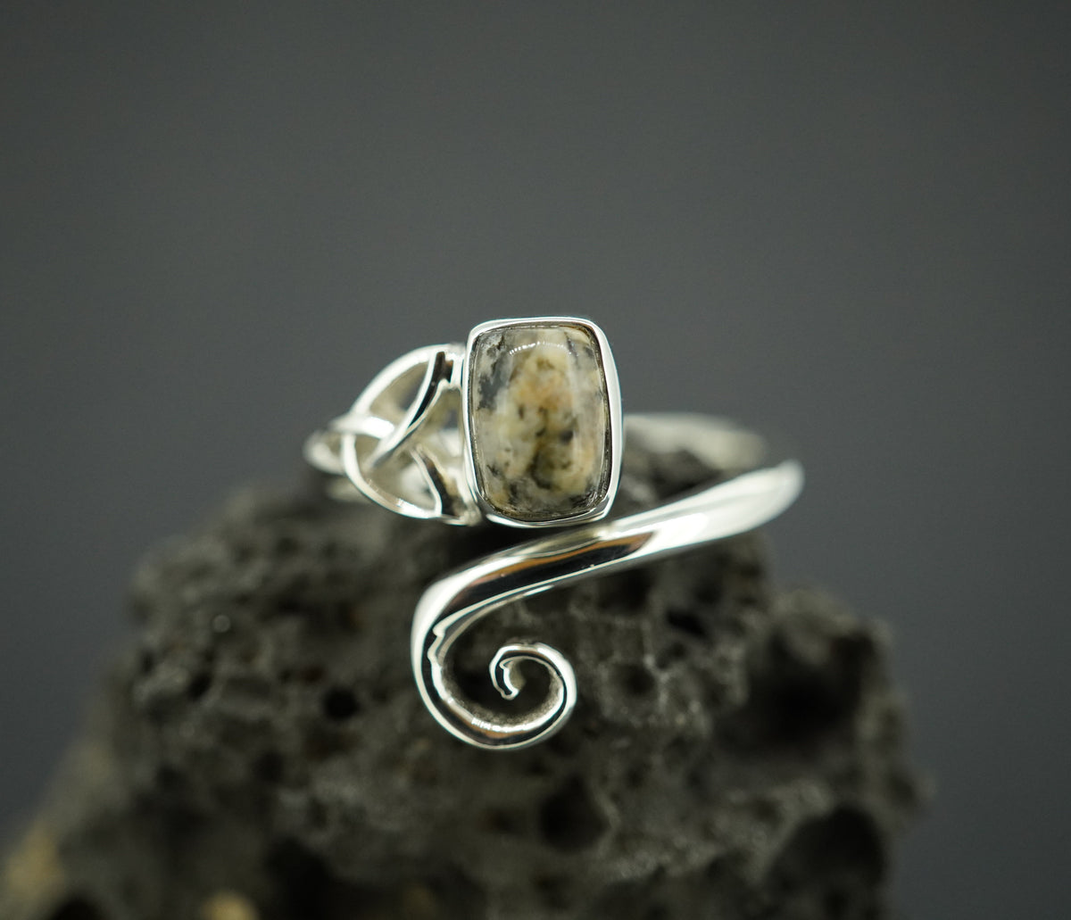 Edinburgh Cobblestone Sterling Silver Trinity Ring