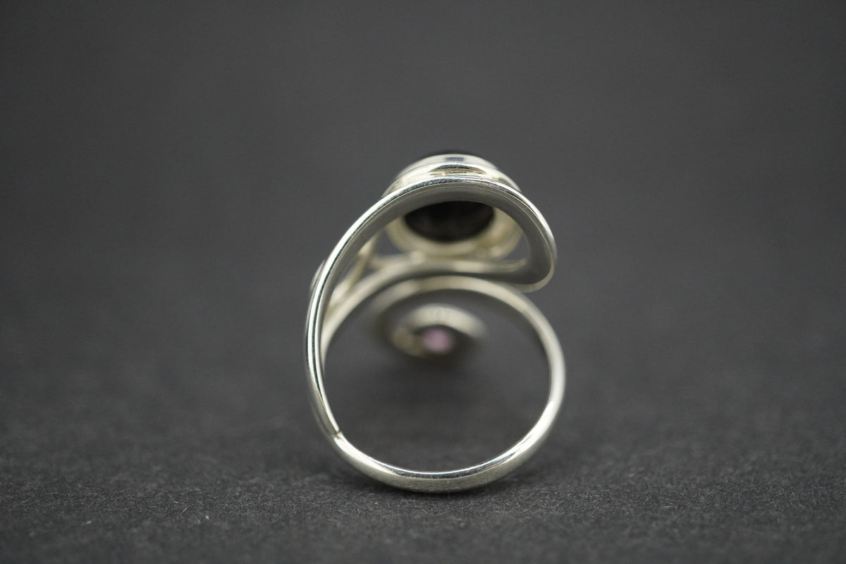 Edinburgh Castle Rock and Amethyst Sterling Silver Swirl Ring