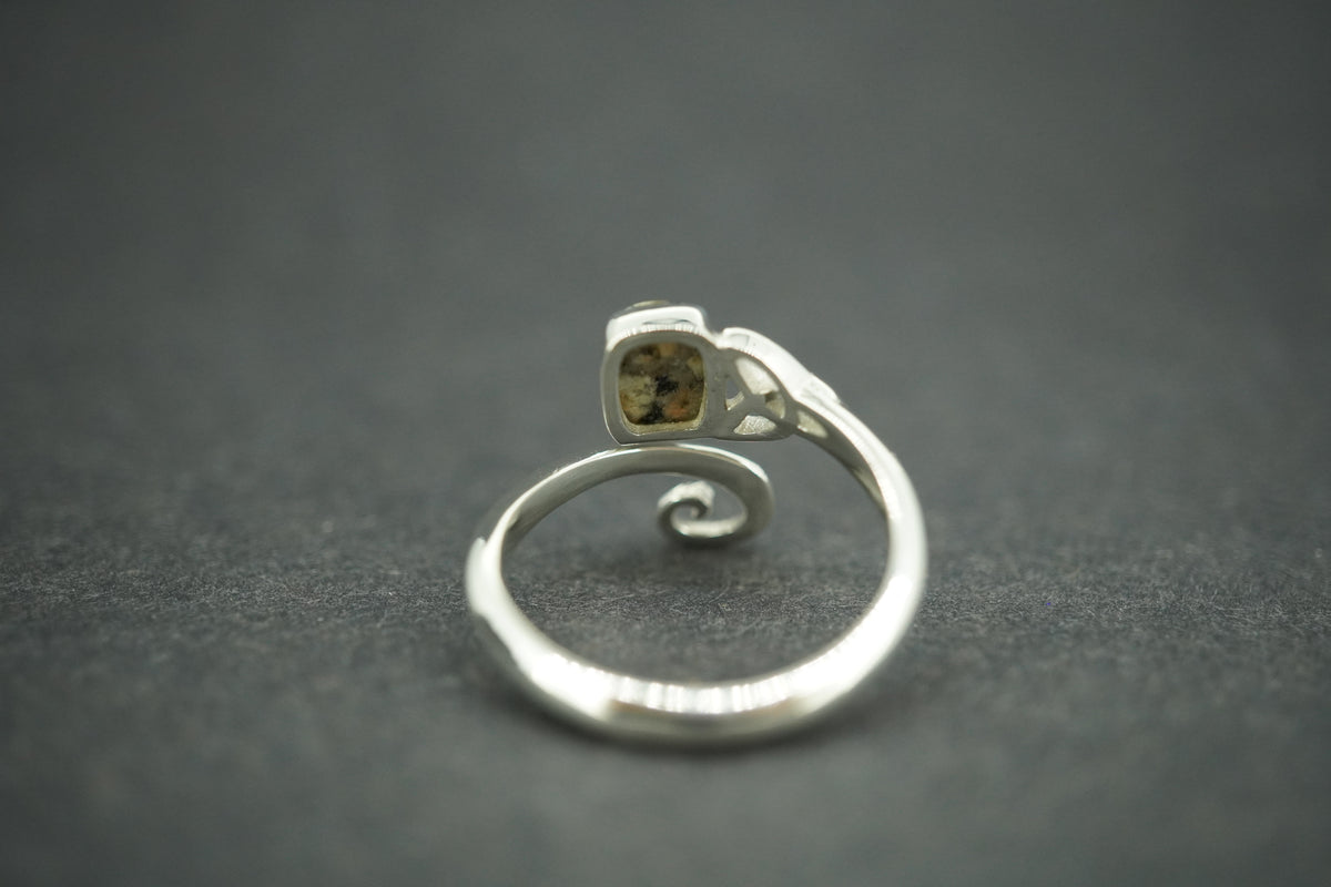 Edinburgh Cobblestone Sterling Silver Trinity Ring