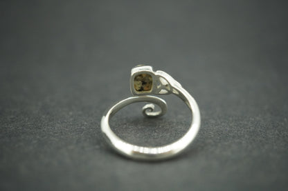 Edinburgh Cobblestone Sterling Silver Trinity Ring