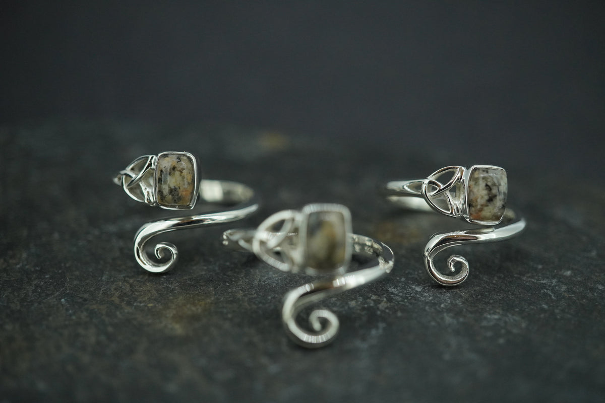 Edinburgh Cobblestone Sterling Silver Trinity Ring