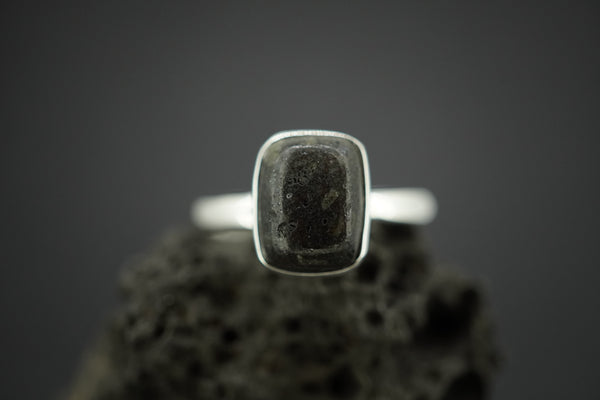 Edinburgh Cobblestone Rectangular Ring